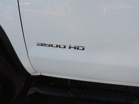 Used 2018 GMC Sierra 3500 4x4 Crew Cab w/ Sierra Convenience Package image 21