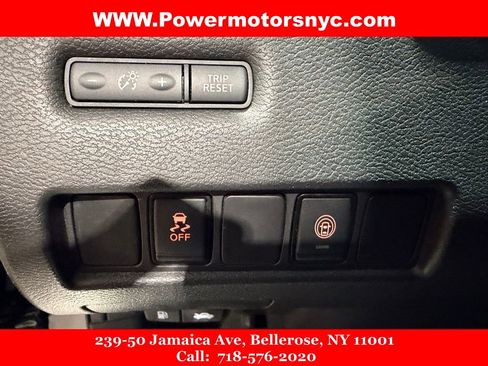 Used 2021 Nissan Murano SV image 44