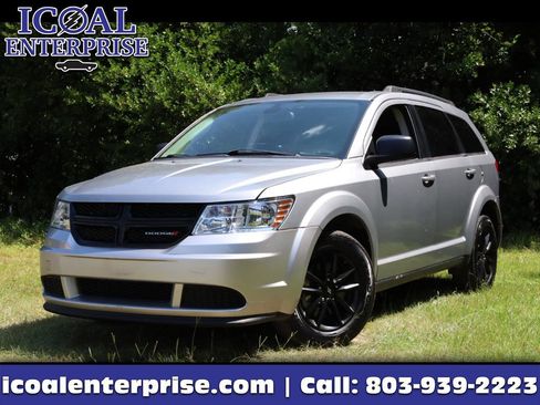 Used 2020 Dodge Journey SE w/ Blacktop Package image 1