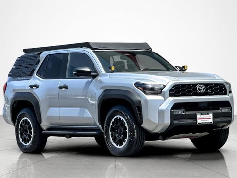 Certified 2025 Toyota 4Runner TRD Off-Road Premium AWD/4WD image 7
