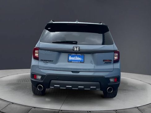 Used 2023 Honda Passport TrailSport image 4