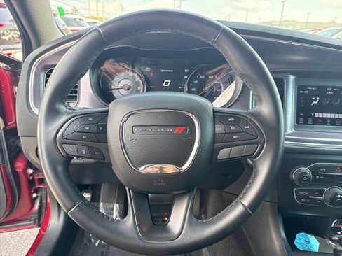 Used 2018 Dodge Charger SXT w/ Blacktop Package RWD image 16
