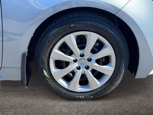 Used 2025 Toyota Corolla LE image 7