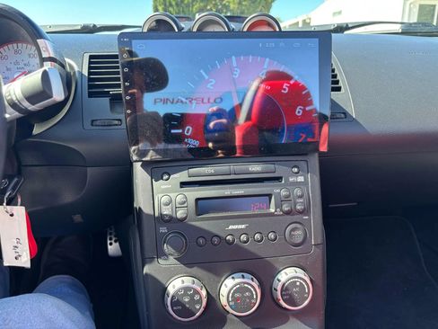 Used 2007 Nissan 350Z Touring image 12