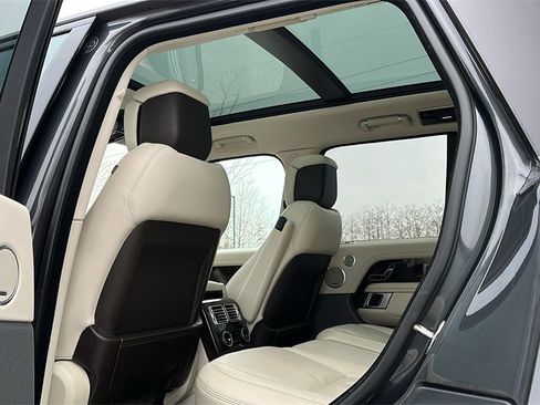 Used 2022 Land Rover Range Rover Westminster Edition image 22