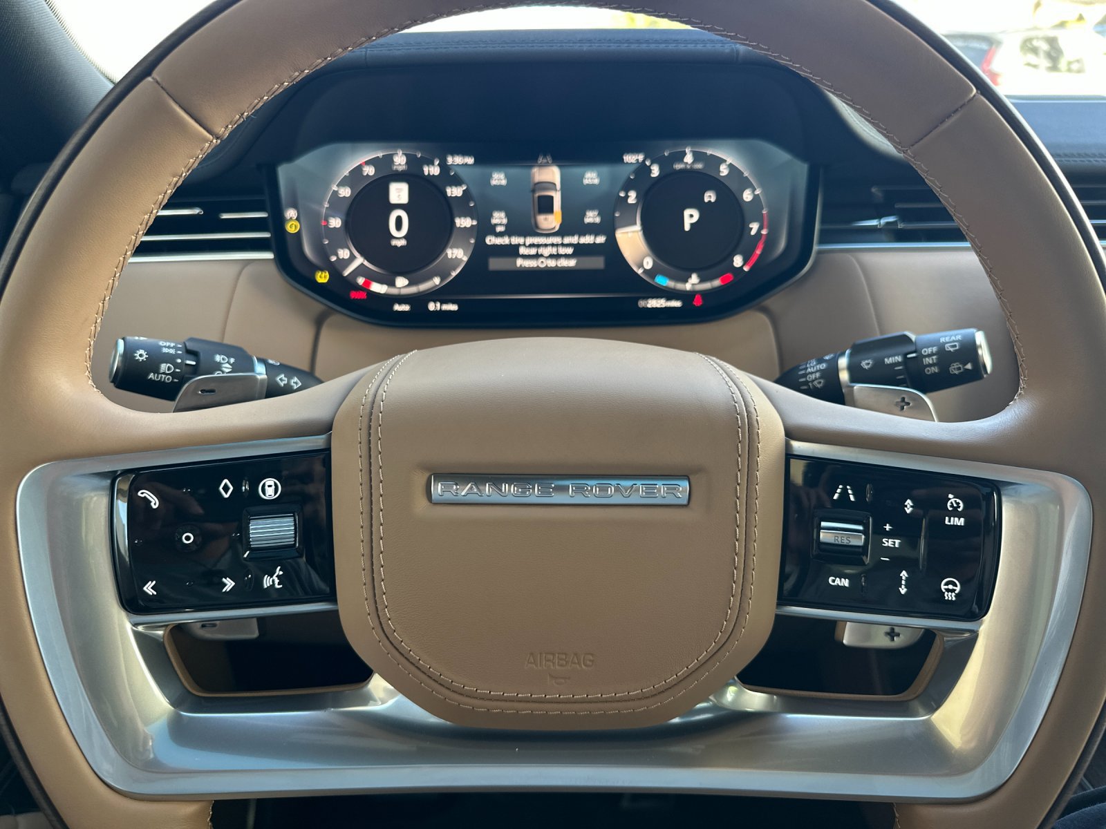 New 2026 Land Rover Range Rover Long Wheelbase SE AWD/4WD image 24