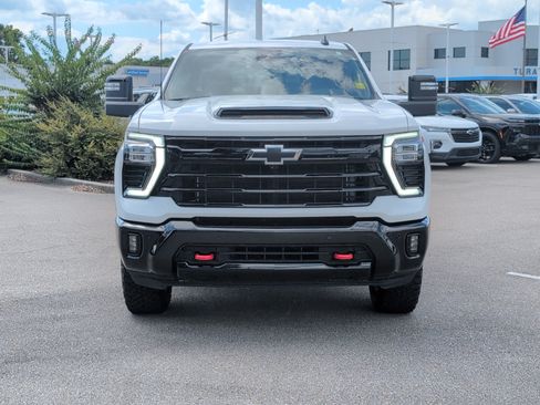 Used 2025 Chevrolet Silverado 2500 LT w/ Trail Boss Package AWD/4WD image 9