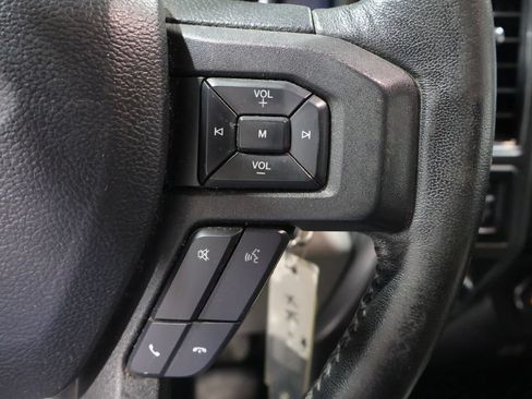 Used 2019 Ford F150 XLT w/ Equipment Group 302A Luxury AWD/4WD image 33