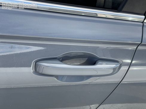 Used 2024 Honda CR-V EX-L image 8