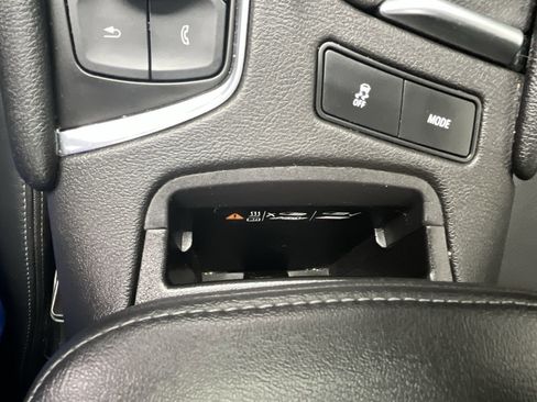 Used 2023 Cadillac XT6 Sport w/ Technology Package image 28