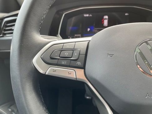 Used 2023 Volkswagen Jetta SE w/ Panoramic Sunroof Package FWD image 15