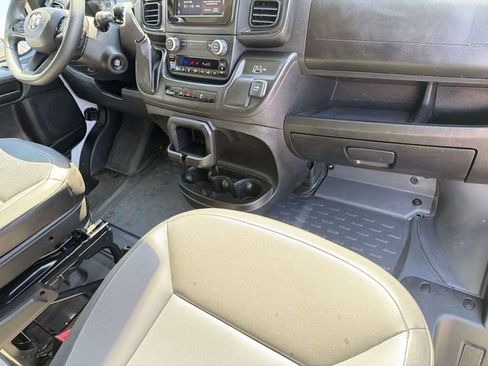 Used 2025 RAM ProMaster 2500 w/ Convenience Group FWD image 29