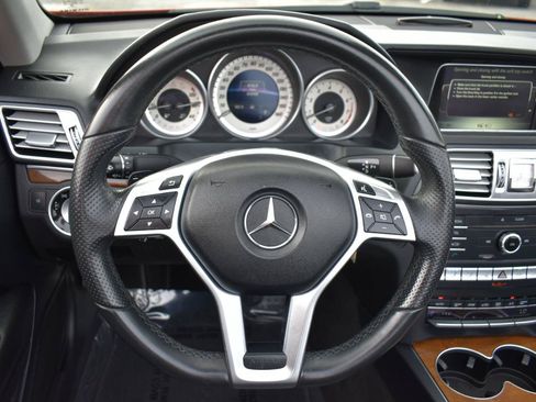 Used 2016 Mercedes-Benz E 550 Cabriolet image 23