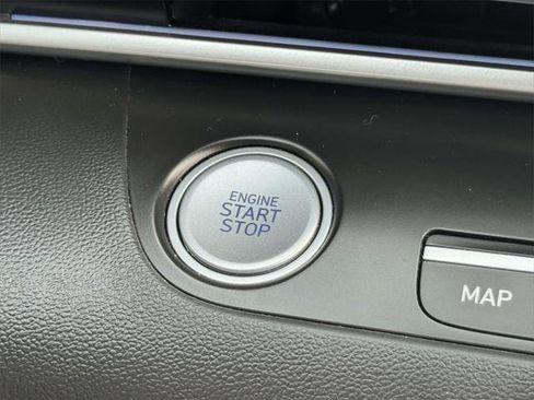 Used 2023 Hyundai Elantra Limited w/ Winter Weather Package image 24