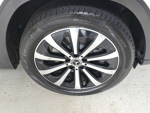 Used 2023 Mercedes-Benz GLB 250 4MATIC image 9