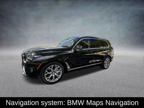 Used 2025 BMW X7 xDrive40i AWD/4WD image 3
