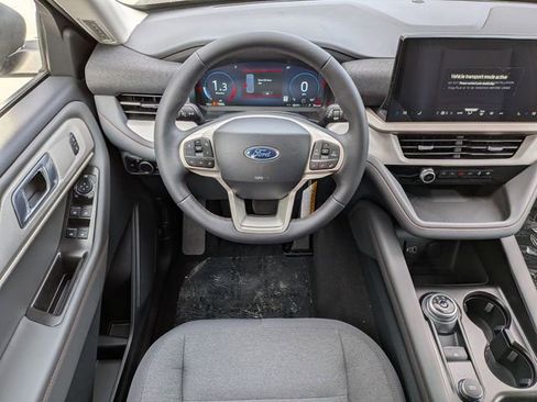 New 2026 Ford Explorer Active image 14