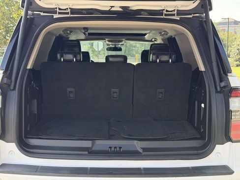 Used 2019 Ford Expedition Platinum AWD/4WD image 12