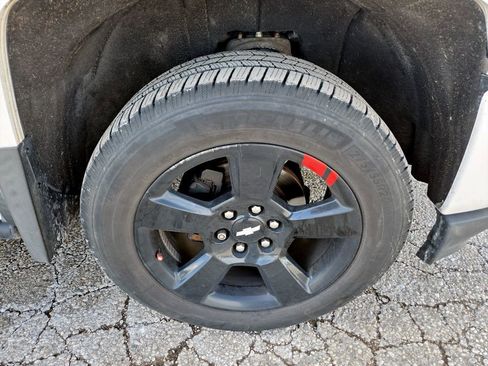 Used 2018 Chevrolet Silverado 1500 LTZ Z71 w/ Redline Edition image 36