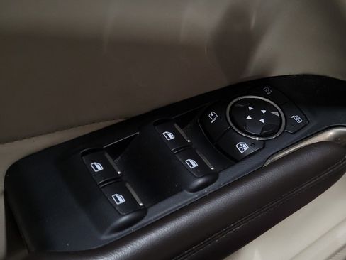 Used 2019 Lincoln MKC Reserve image 27