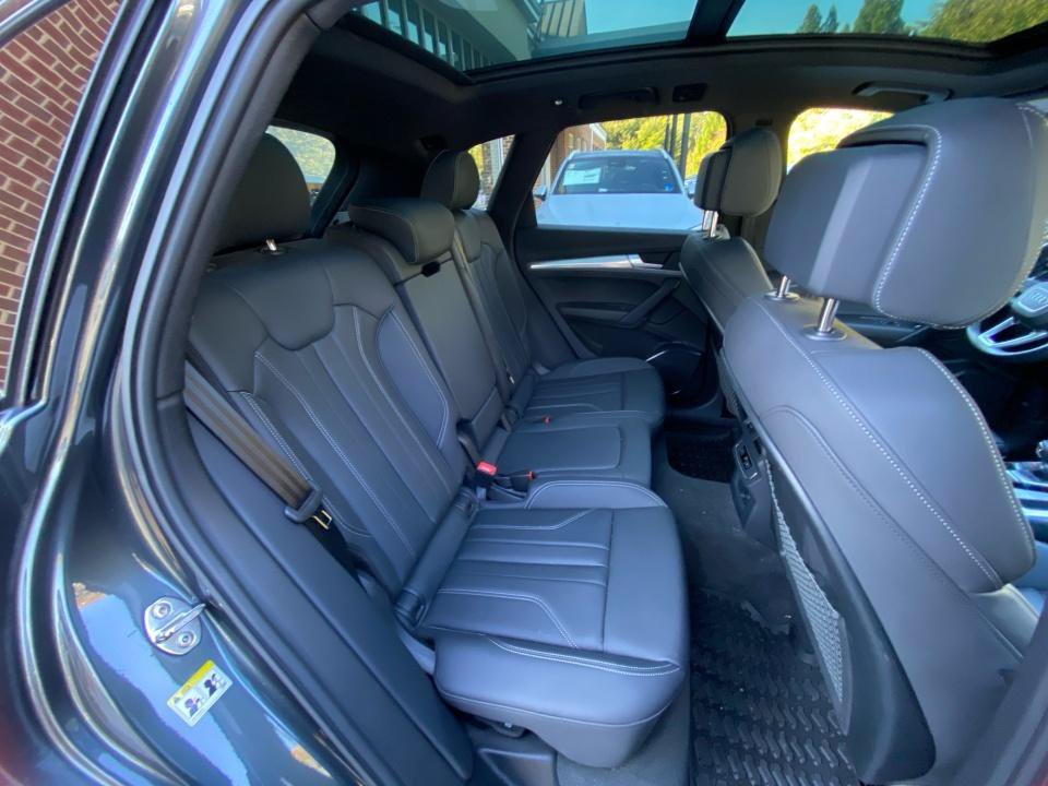 Used 2024 Audi Q5 2.0T Premium AWD/4WD image 29