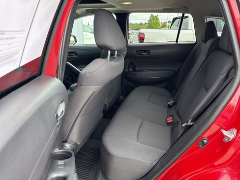Used 2022 Toyota Corolla Cross LE w/ Moonroof Package AWD/4WD image 12