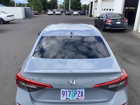 Used 2024 Honda Civic Sport image 5