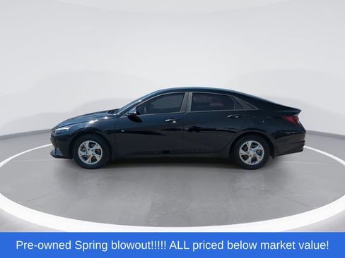 Used 2023 Hyundai Elantra SE FWD image 5