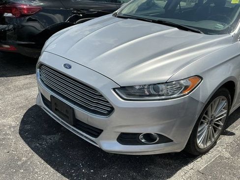 Used 2014 Ford Fusion SE w/ Equipment Group 202A FWD image 14
