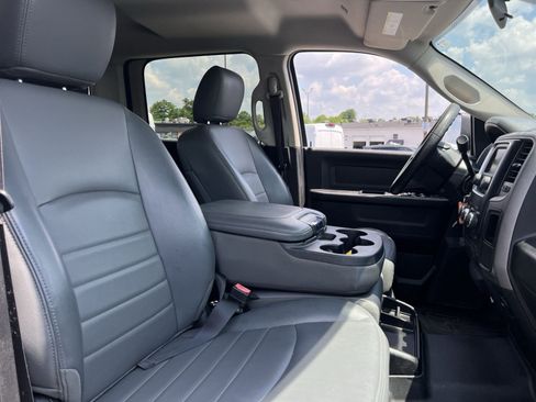 Used 2017 RAM 3500 Tradesman w/ Chrome Appearance Group AWD/4WD image 22