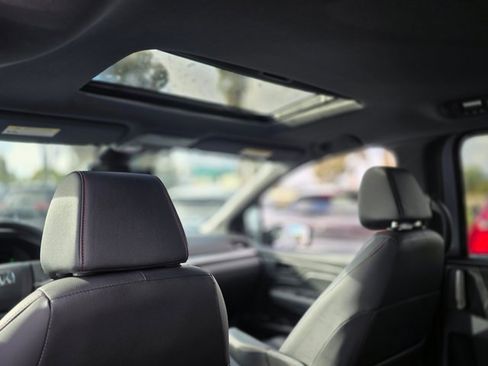 Used 2023 Honda Odyssey Sport image 17