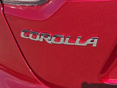 Used 2026 Toyota Corolla LE FWD image 11