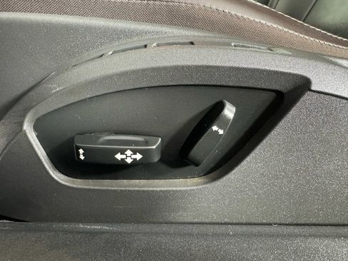 Used 2013 Volvo C70 T5 image 27