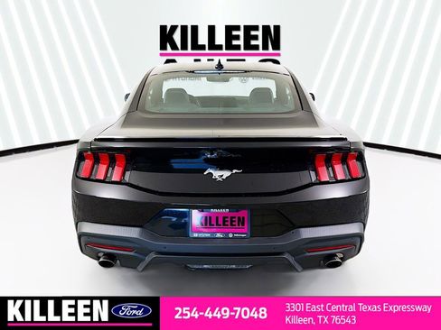 Used 2024 Ford Mustang Premium image 7