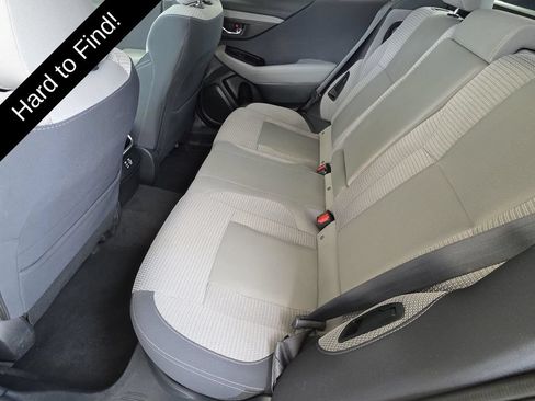 Used 2023 Subaru Outback Premium AWD/4WD image 9