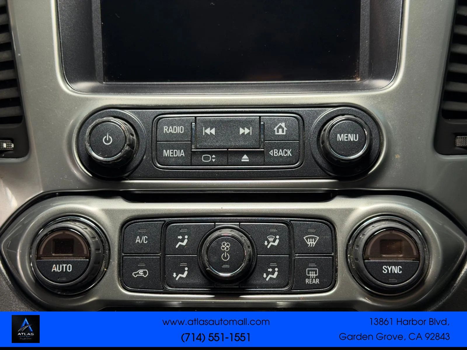 Used 2016 Chevrolet Suburban LS RWD image 35