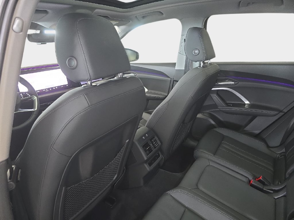 New 2026 Audi Q5 Premium Plus w/ Premium Plus AWD/4WD image 8
