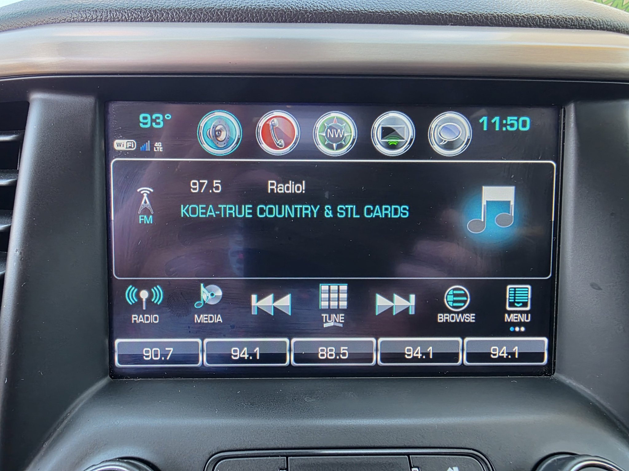 Used 2019 GMC Acadia Denali w/ Technology Package AWD/4WD image 22