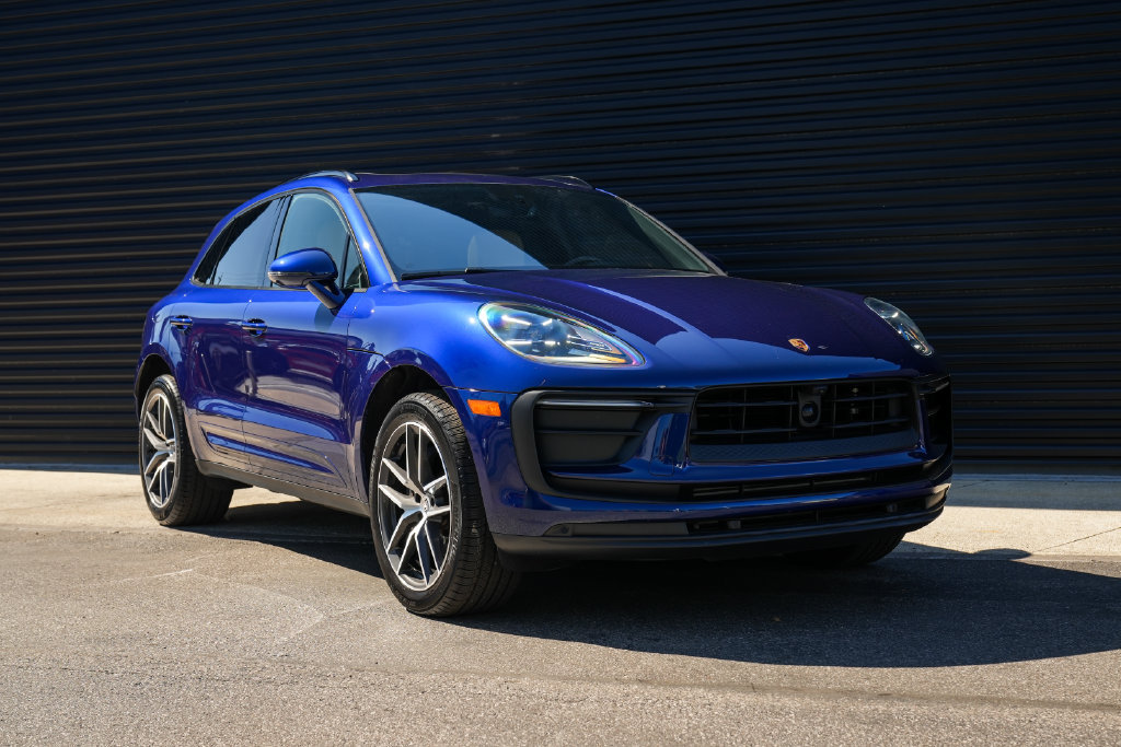Certified 2026 Porsche Macan AWD/4WD image 39