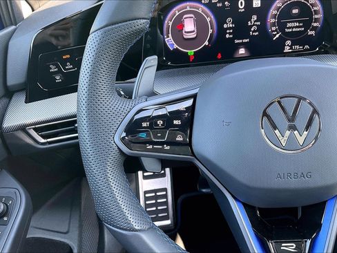 Used 2025 Volkswagen Golf w/ Euro Style Package AWD/4WD image 17