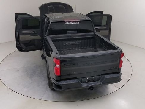 Used 2024 Chevrolet Silverado 1500 ZR2 w/ Technology Package image 52