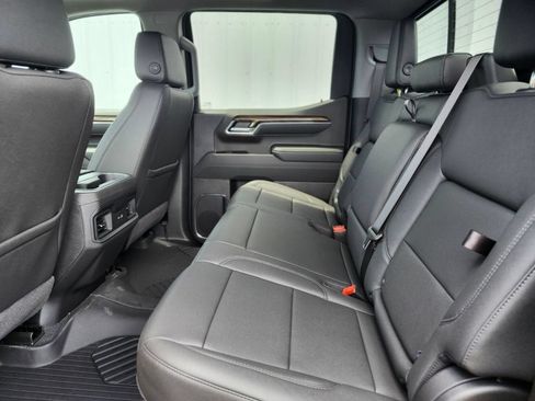 New 2026 Chevrolet Silverado 1500 LT Trail Boss w/ Convenience Package II AWD/4WD image 14