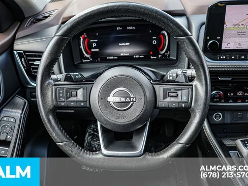 Used 2022 Nissan Rogue Platinum w/ Head-Up Display Package image 28