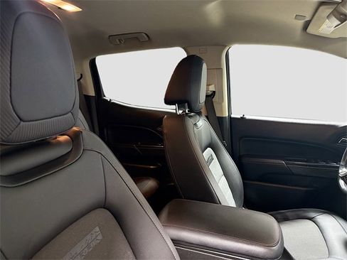 Used 2019 GMC Canyon All Terrain w/ Trailering Package image 28