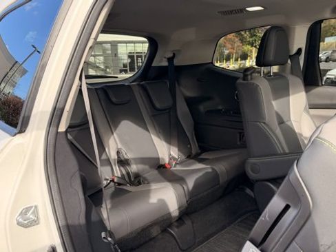 Used 2023 Subaru Ascent Onyx Edition Limited image 8