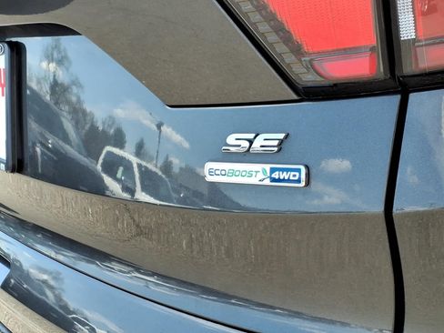 Used 2018 Ford Escape SE w/ SE Sync 3 Package AWD/4WD image 7