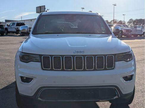 Used 2019 Jeep Grand Cherokee Limited w/ Luxury Group II image 2