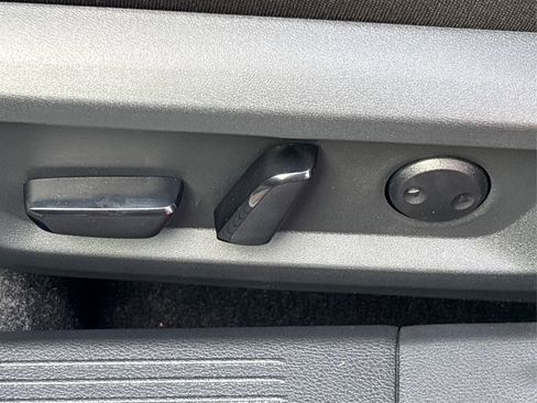 New 2026 Nissan Rogue SV image 42