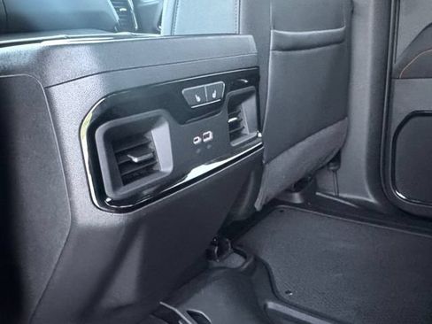 Used 2025 GMC Sierra 1500 AT4 w/ Technology Package AWD/4WD image 30