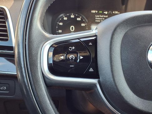 Used 2018 Volvo XC90 T5 Momentum w/ Convenience Package FWD image 22
